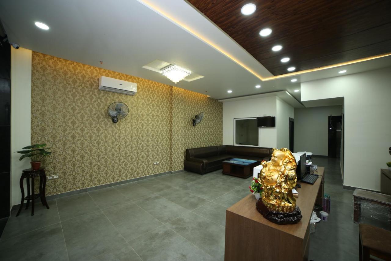 โรงแรมเดเวนส์ ชัยปุระ ภายนอก รูปภาพ